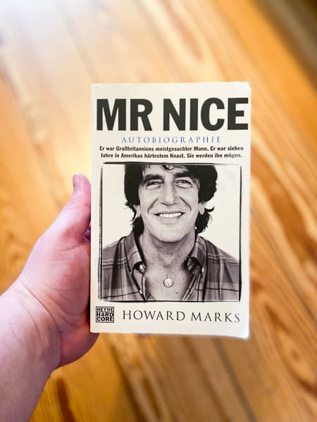 Cover von Drehbuch-Leben, toll geschrieben & authentisch. Der Brocken (704 Seiten) zahlt sich aus.